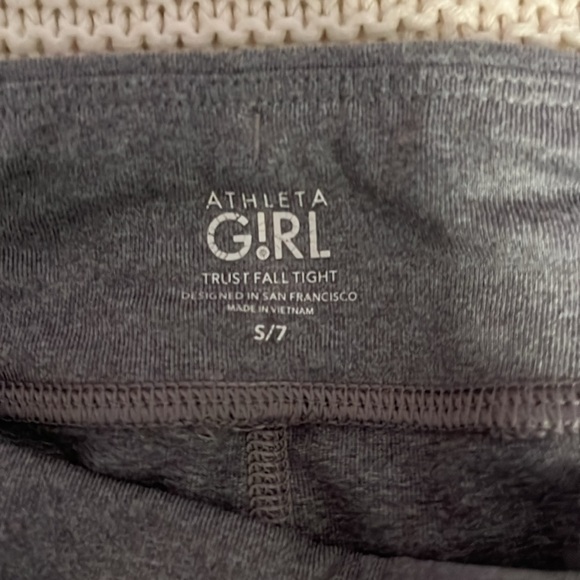 Athleta Light Gray Trust Fall Leggings - Size Small (7) - Picture 4 of 6